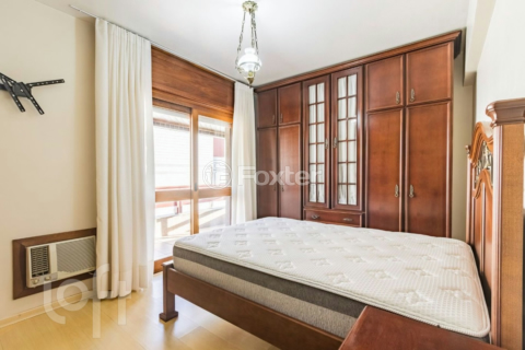 Image 4 - 1000323