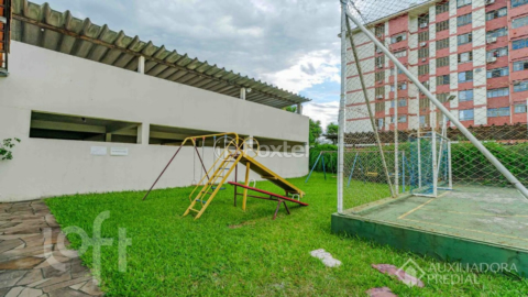 Image 41 - 1000327