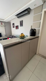 Image 2 - 1000342