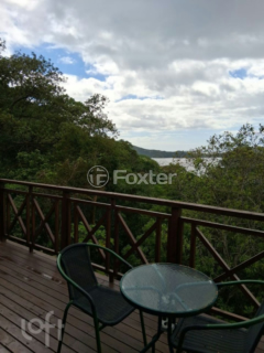 Image 8 - 1000361