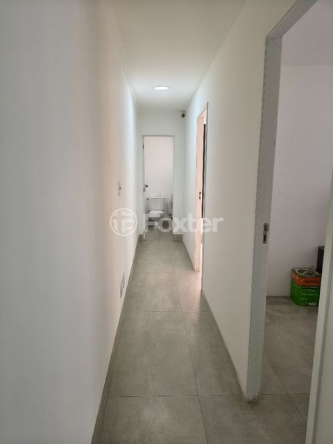 Image 11 - 1000453