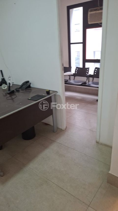 Image 1 - 1000453