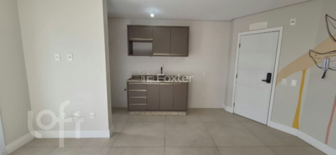 Image 4 - 1000477