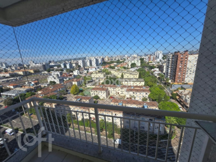 Image 1 - 1000489