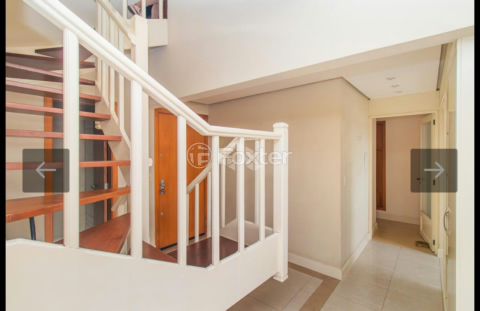 Image 17 - 1000509