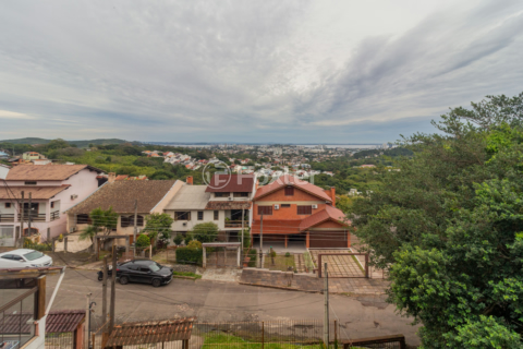 Image 36 - 1000532