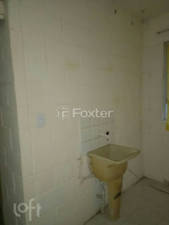 Image 43 - 1000538