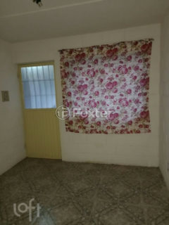 Image 34 - 1000538