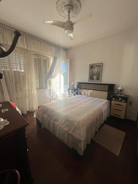 Image 4 - 1000646