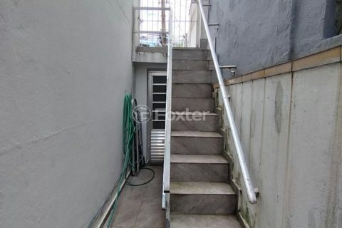Image 43 - 1000711
