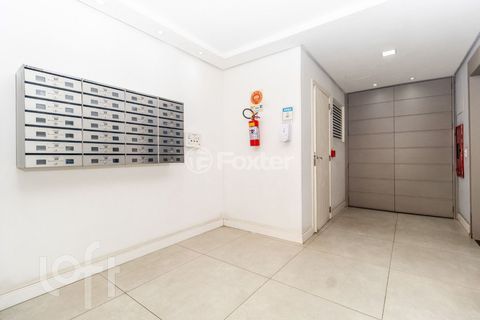 Image 30 - 1000719