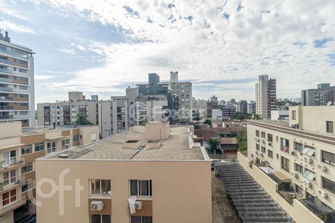 Image 7 - 1000719