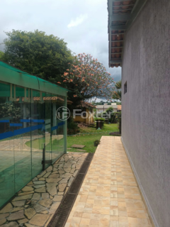 Image 22 - 1000721