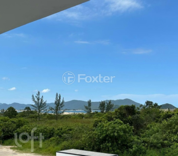 Image 2 - 1000727