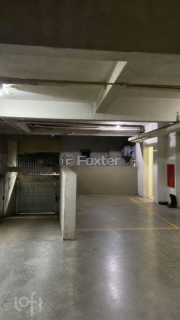 Image 8 - 1000740
