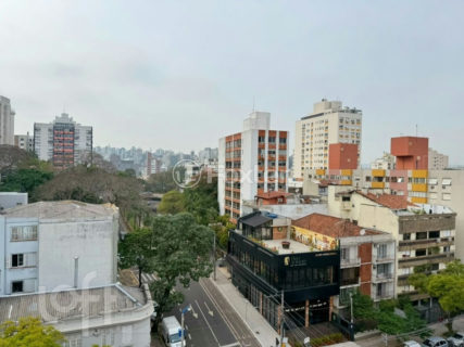 Image 22 - 1000740