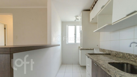 Image 32 - 1000754