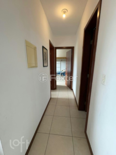 Image 6 - 1000781