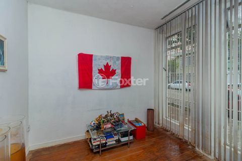 Image 4 - 1000791