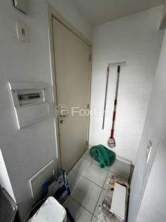 Image 3 - 1000802