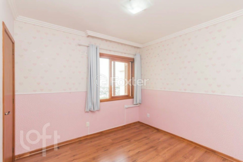 Image 32 - 1000813