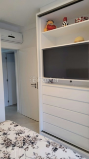 Image 22 - 1000822