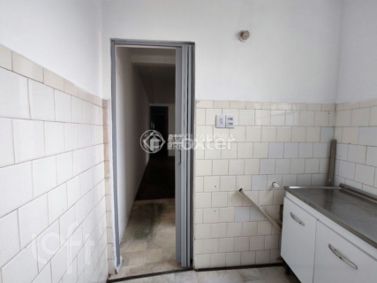Image 3 - 1000847