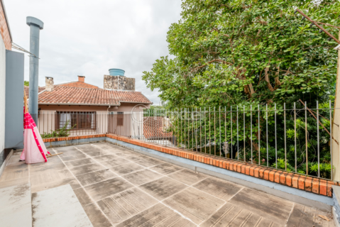 Image 31 - 1000864