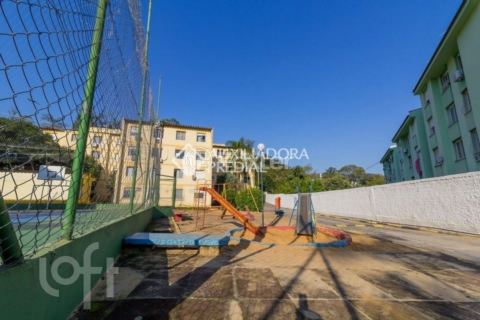 Image 3 - 1000881