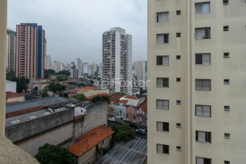 Image 4 - 1000913
