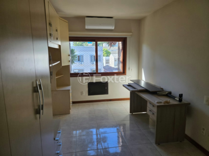Image 2 - 1000924