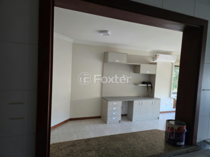 Image 3 - 1000924