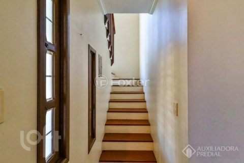 Image 4 - 1000942