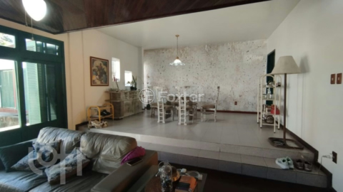 Image 1 - 1000959