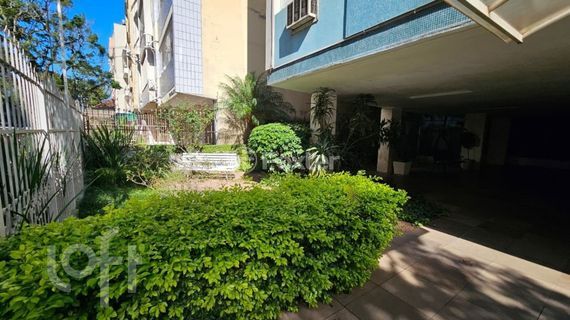 Image 5 - 1000990