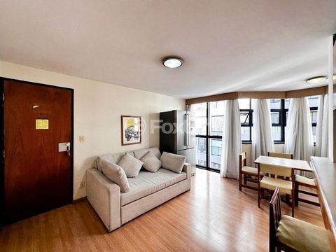Image 8 - 1000992