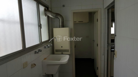 Image 35 - 1001003