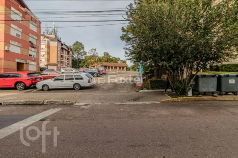 Image 26 - 1001058