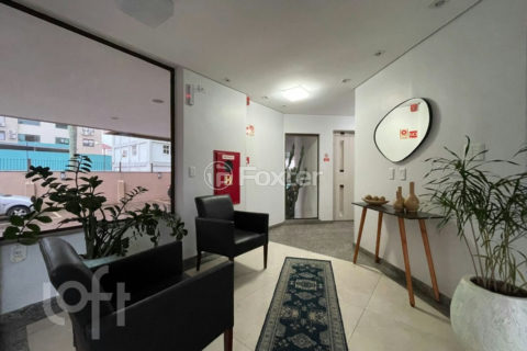 Image 22 - 1001072