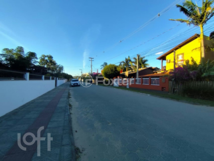 Image 2 - 1001085