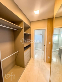 Image 31 - 1001128