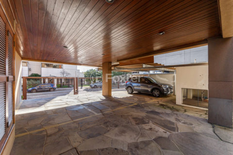 Image 36 - 1001137