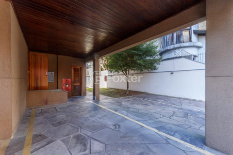 Image 35 - 1001137