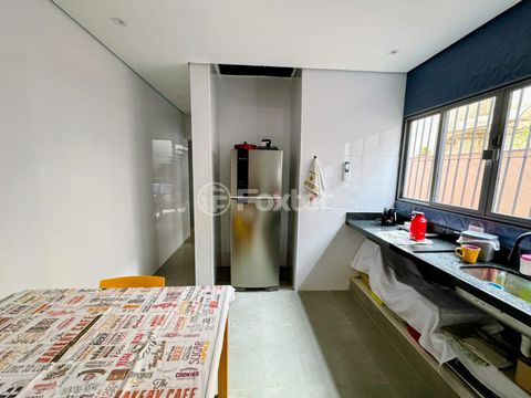 Image 4 - 1001138