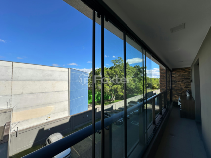 Image 26 - 1001153