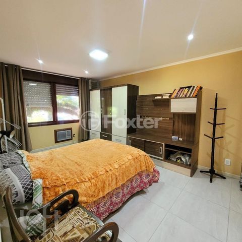 Image 22 - 1001155