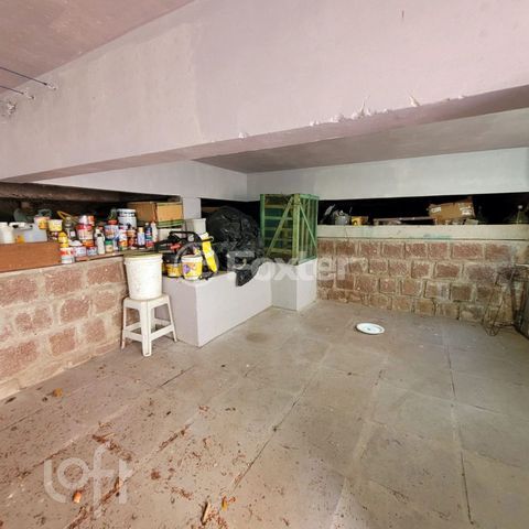 Image 38 - 1001155
