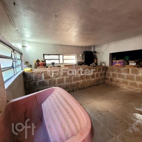 Image 37 - 1001155