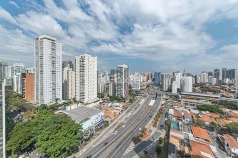 Image 6 - 1001165