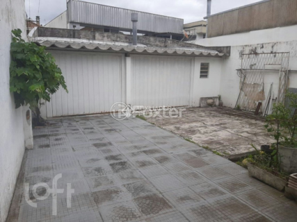 Image 33 - 1001168